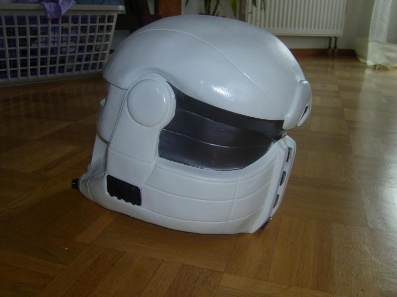 RC-Helm von hinten (seitlich)