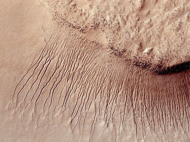 Mars-showing-channels-pos-001.jpg