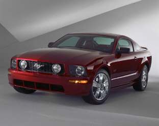 2005-Mustang-GT.jpg