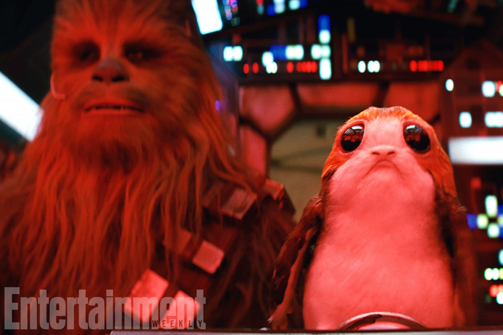20170809-tlj-chewie-porg-bg.jpg