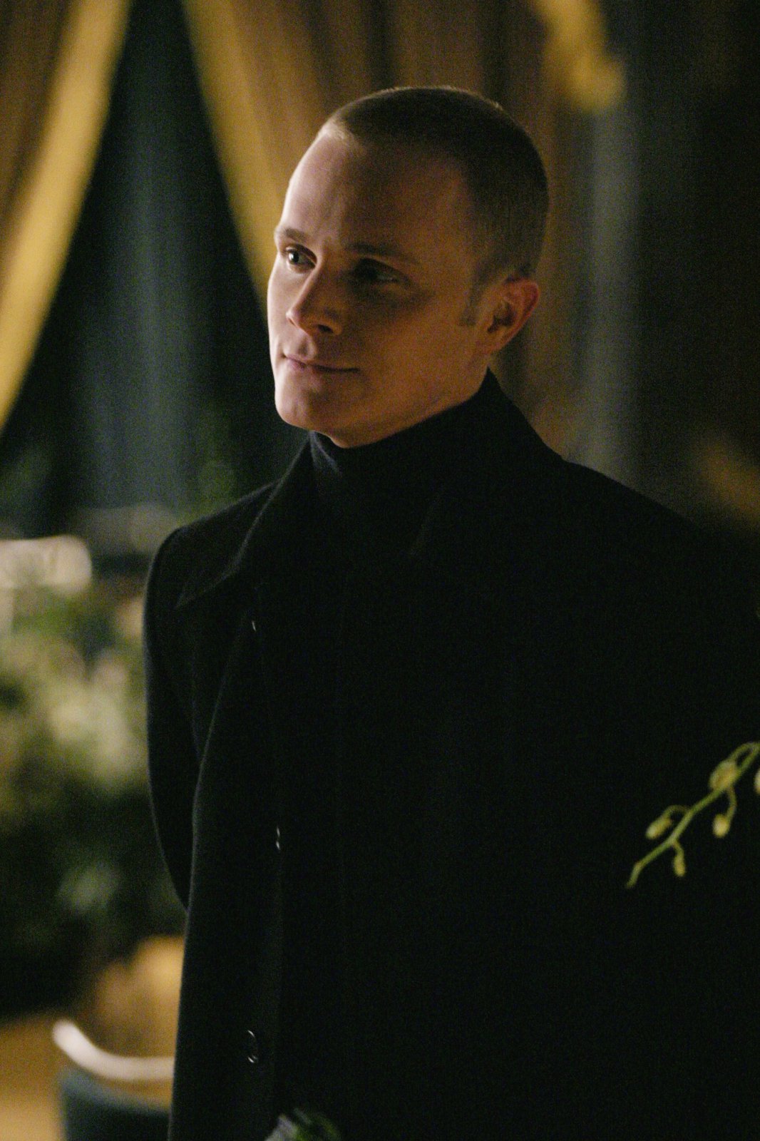 david anders sark all black.jpg