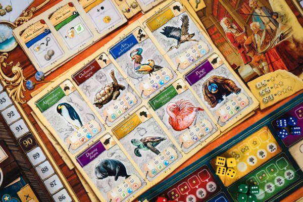 Encyclopedia_GamersHQ_05_600x600.jpg