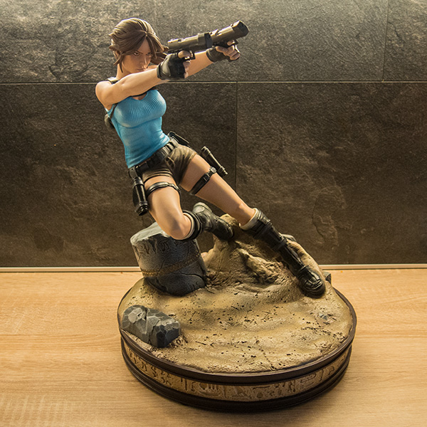 Lara1 klein.jpg