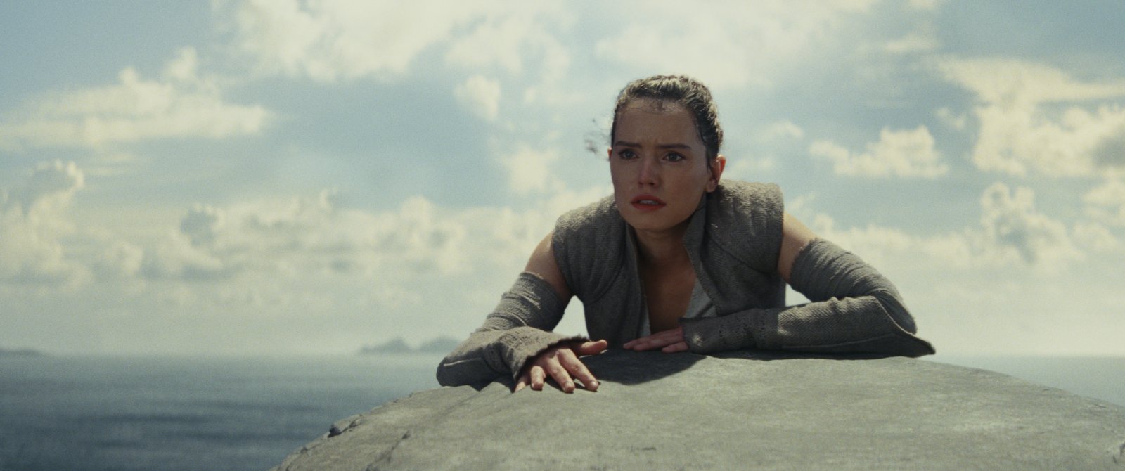 TLJ Trailer (9).jpg