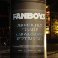 Aufschrift auf der Litfasssäule