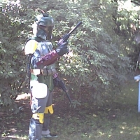 Altes Bild von meinem Boba Fett-Kostüm, ca 2002. Der Helm ist noch der alte Don Post. Die Jumpsuit noch vom Handel, leicht verändert.