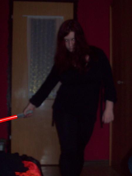 Ich liebe es wenn die Bilder so düster sind!  *_*
