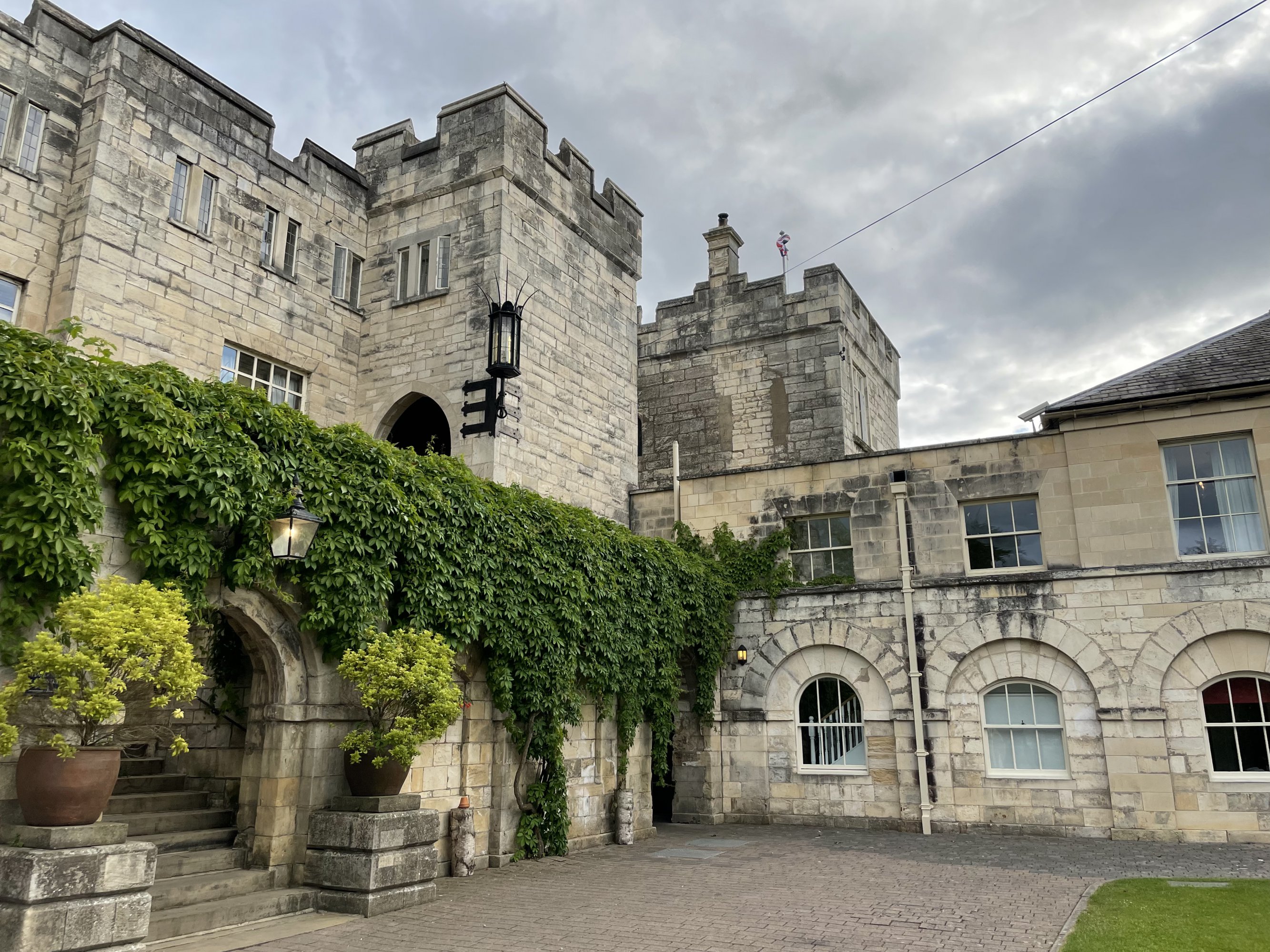 Jo gibt schlimmere Orte zum arbeiten