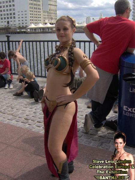 Slave Leia auf der Celebration Europe