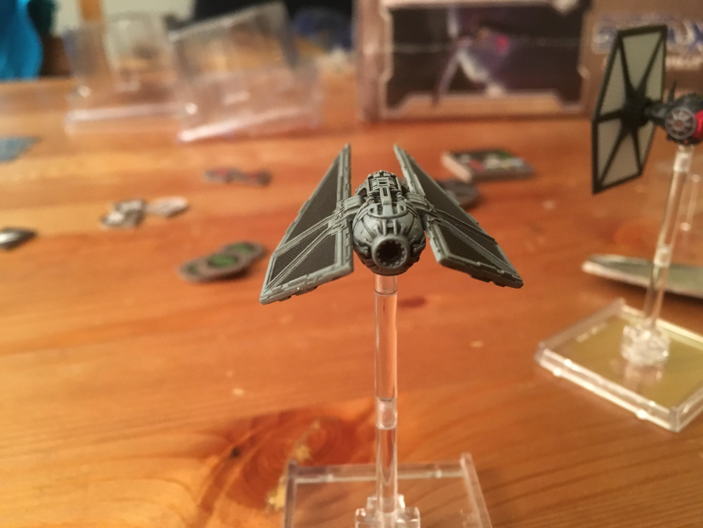 TIE Striker (hinten)