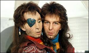 _1252041_hitchhikers_300.jpg