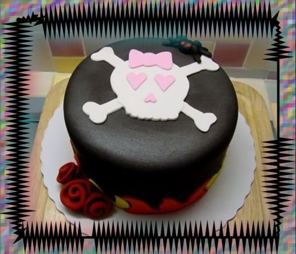 FoamyGothicCake1.jpg