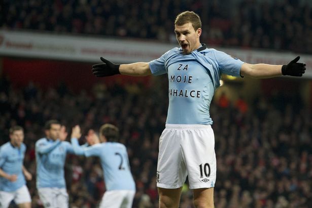 Edin+Dzeko+celebrates+his+goal