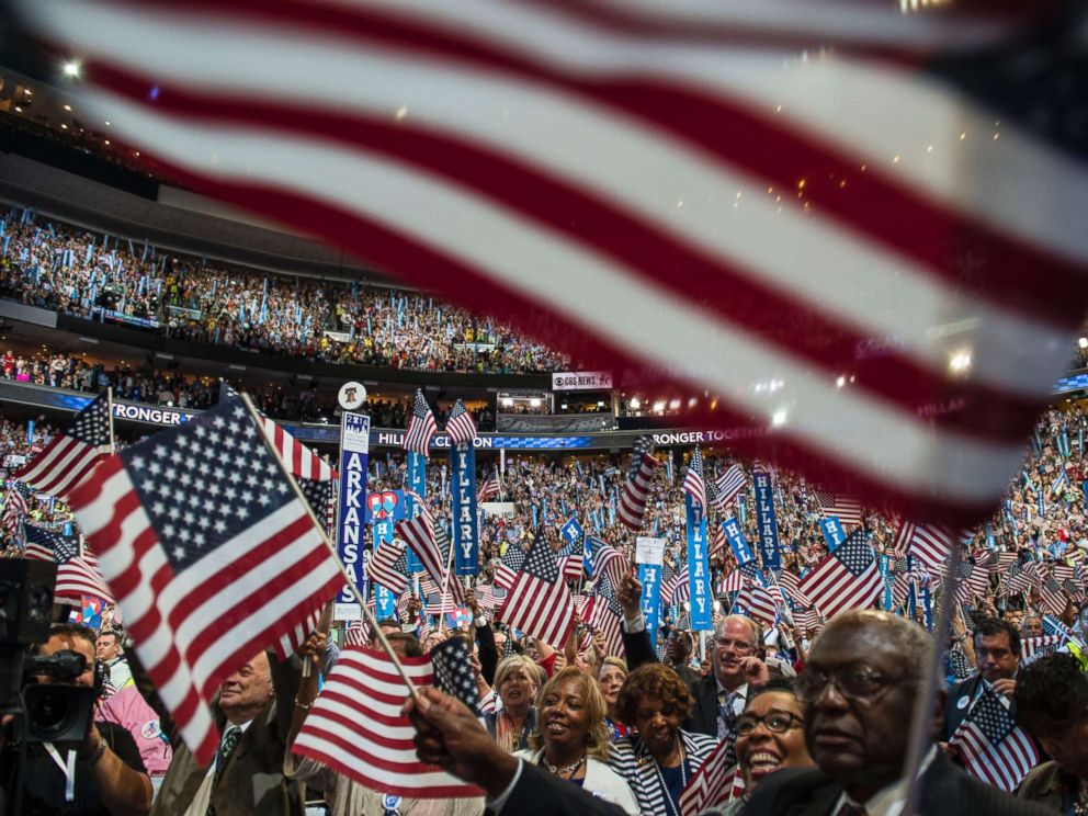 democratic-convention-gty-er-190122_hpMain_4x3_992.jpg