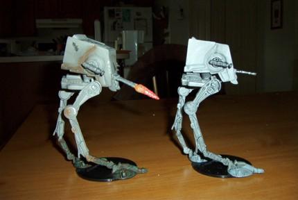 Minis_AT-ST_Comparison.jpg