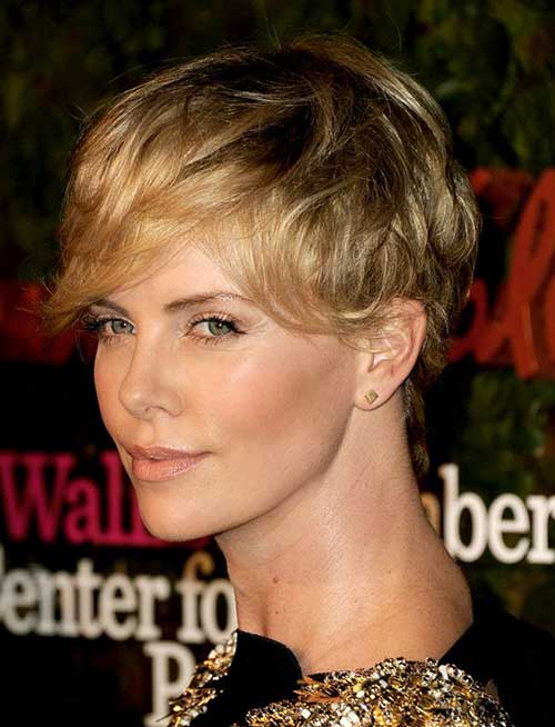 Charlize-Theron-Pixie-Haircut.jpg