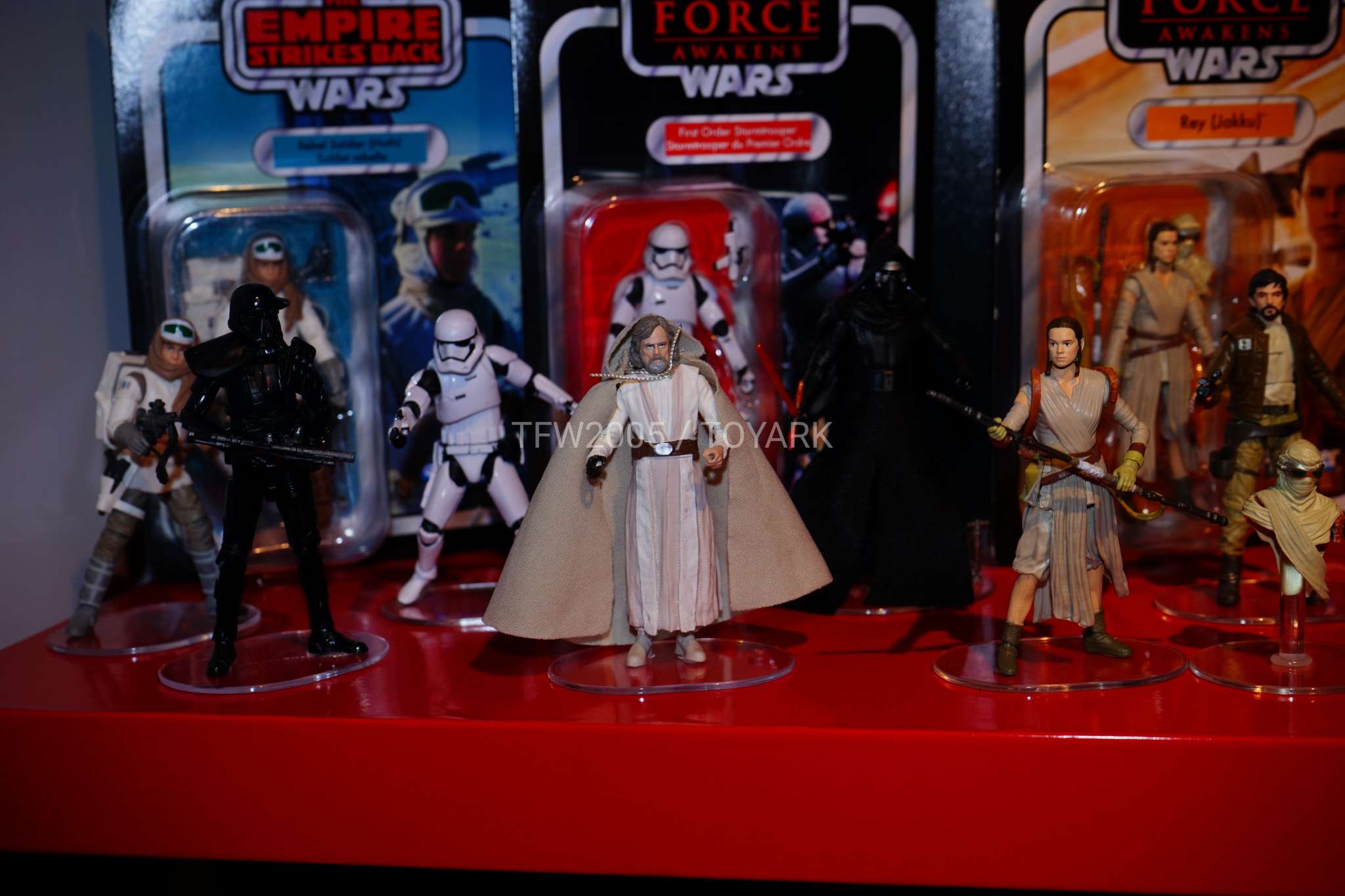 Toy-Fair-2018-Hasbro-Star-Wars-Vintage-002.jpg