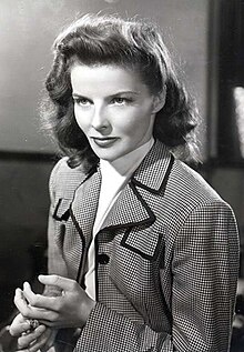 220px-Katharine_hepburn_woman_of_the_year_cropped.jpg